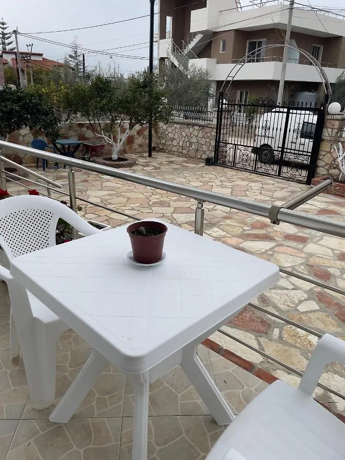Xhonis Apartments Ksamil