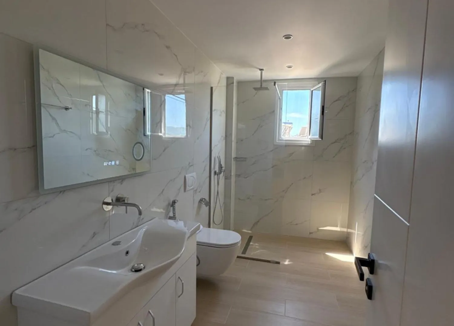 Xhonis Apartments Ksamil