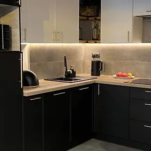 “apartcalm - Like At Home” - Close To Subway Apartament Warszawa